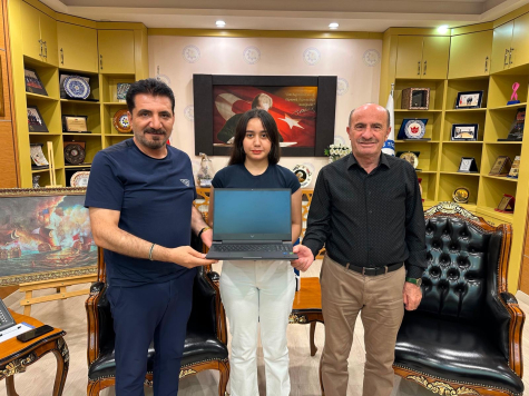 BAŞKAN KOÇ, LGS BİRİNCİSİNİ ÖDÜLLENDİRDİ