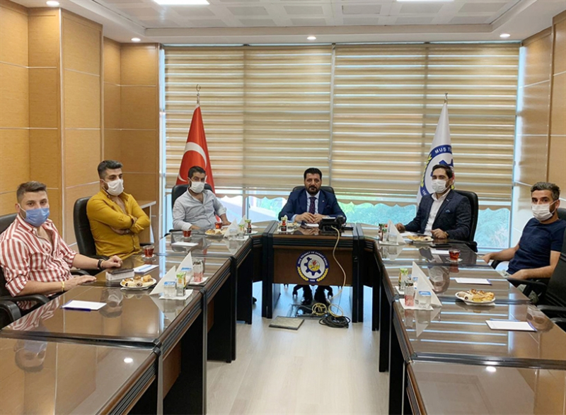 MUŞ RESTORANT VE LOKANTALAR FAST FOOD DERNEĞİ’NDEN BAŞKAN KOÇ’A ZİYARET