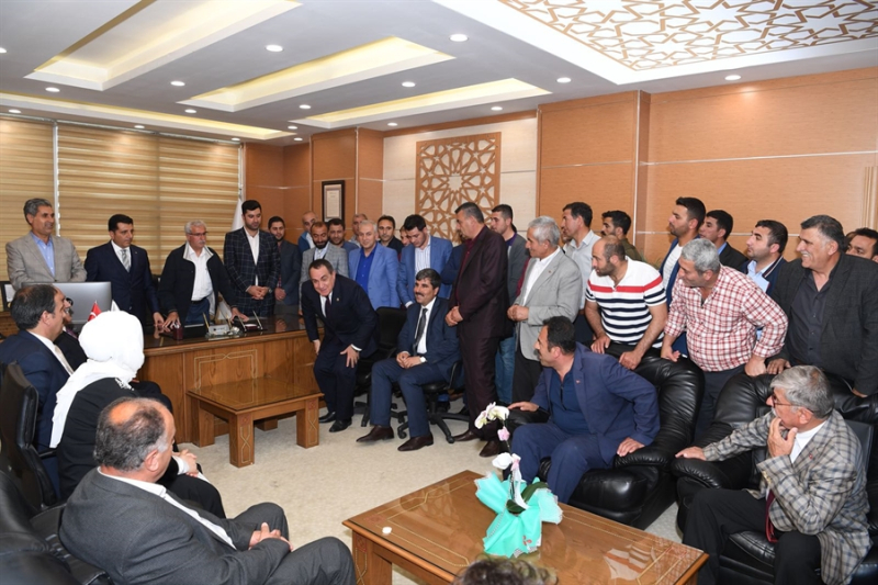 AK Parti Muş Milletvekili Adayları MUŞ TSO ‘Hayırlı olsun’ ziyaretinde bulundular