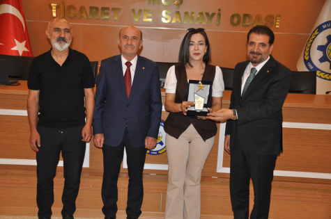 MUŞ TSO’DAN KADIN GİRİŞİMCİLERE VEFA: 29 KADINA PLAKET VERİLDİ