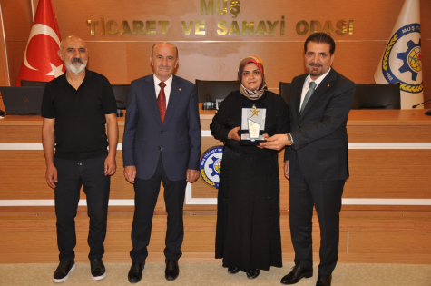 MUŞ TSO’DAN KADIN GİRİŞİMCİLERE VEFA: 29 KADINA PLAKET VERİLDİ
